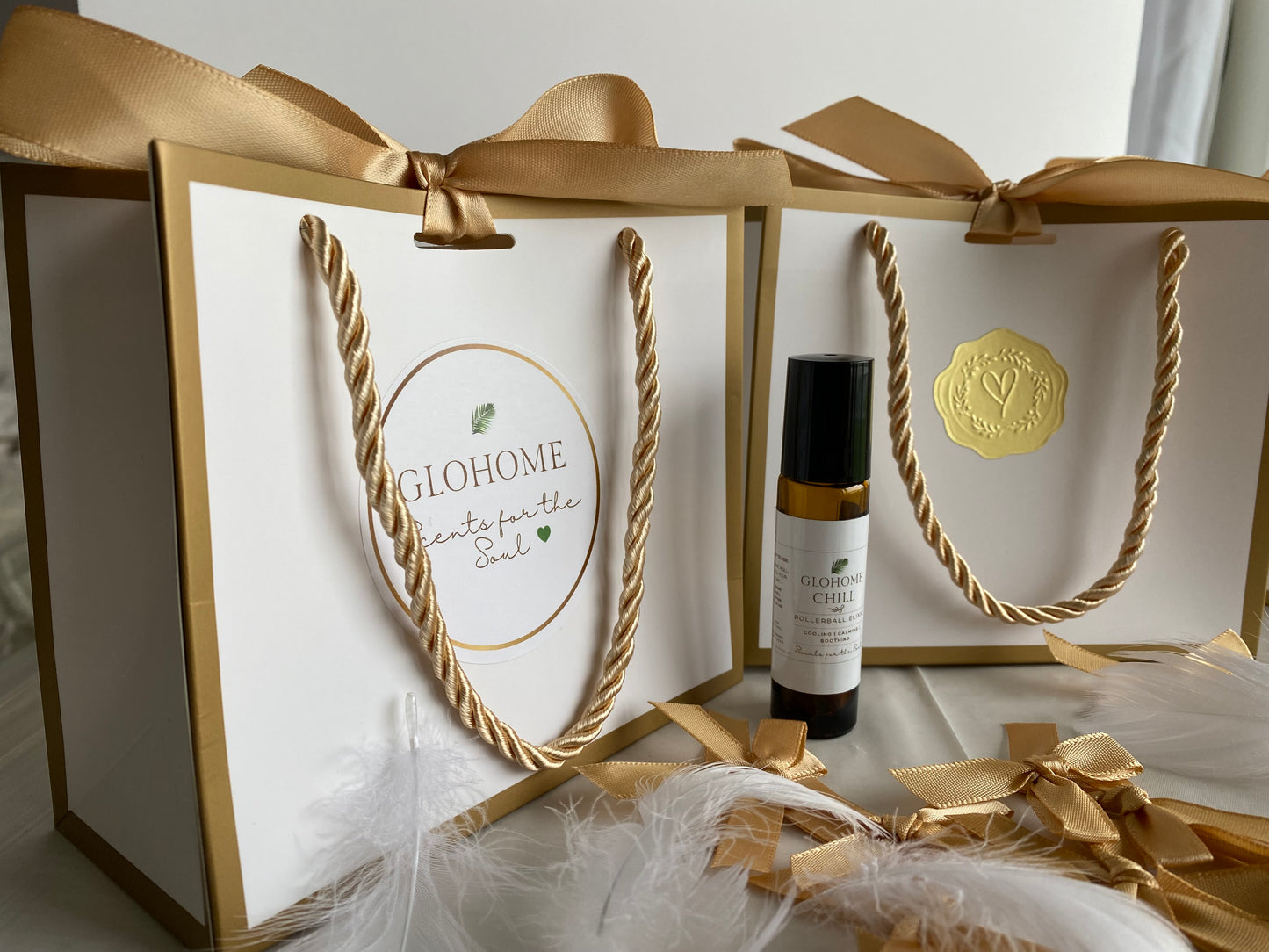 GloHome Gift Bag with 1 bottle of CHILL (10ml)