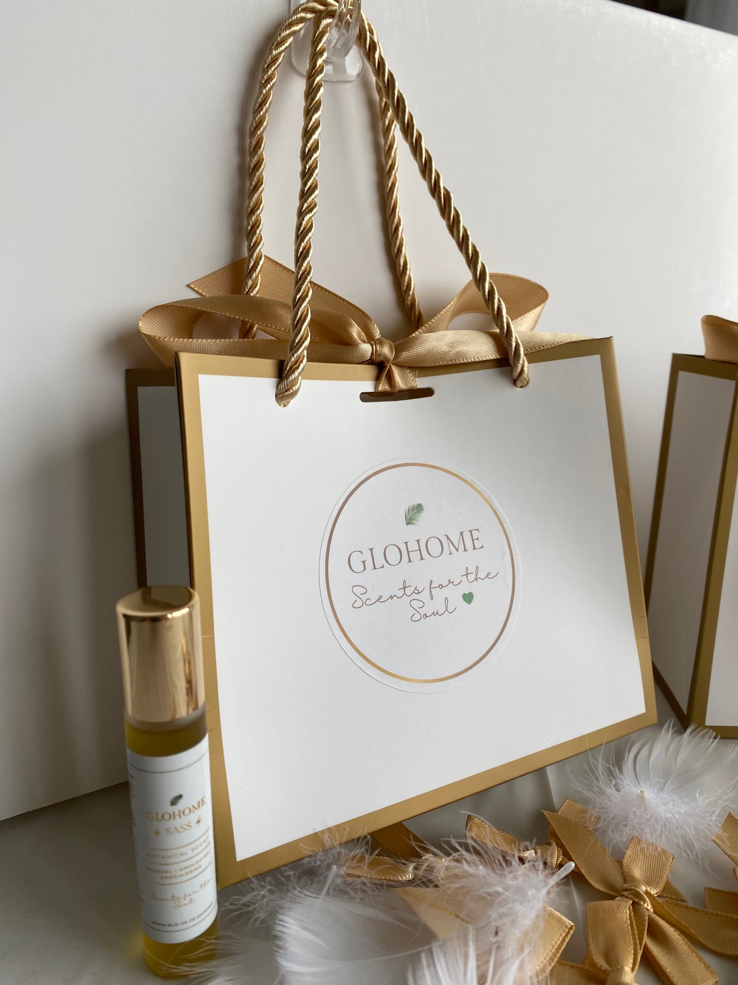 GloHome Gift Bag with 1 bottle of large SASS (10ml)